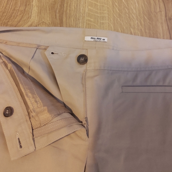 MIU MIU💥Nwot💥Tan Capri Pants with Slits - Picture 5 of 7